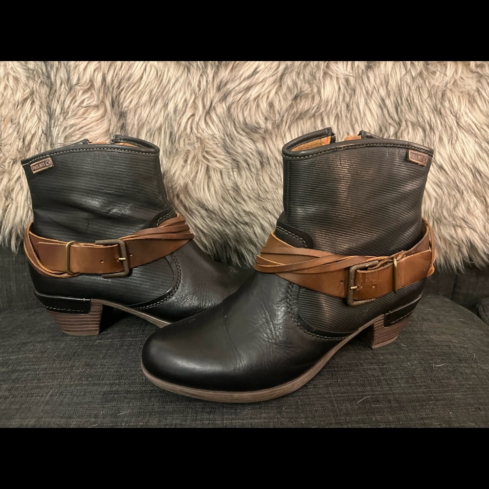 Pikolinos Rotterdam Black Boots with Brown Strap Size 38
